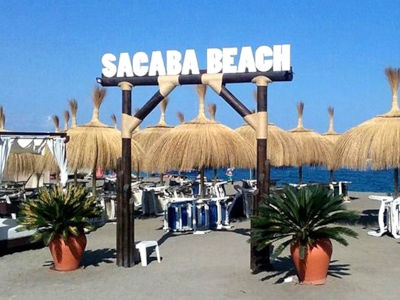 Restaurante chiringuito playa Sacaba en Málaga para despedidas de soltero